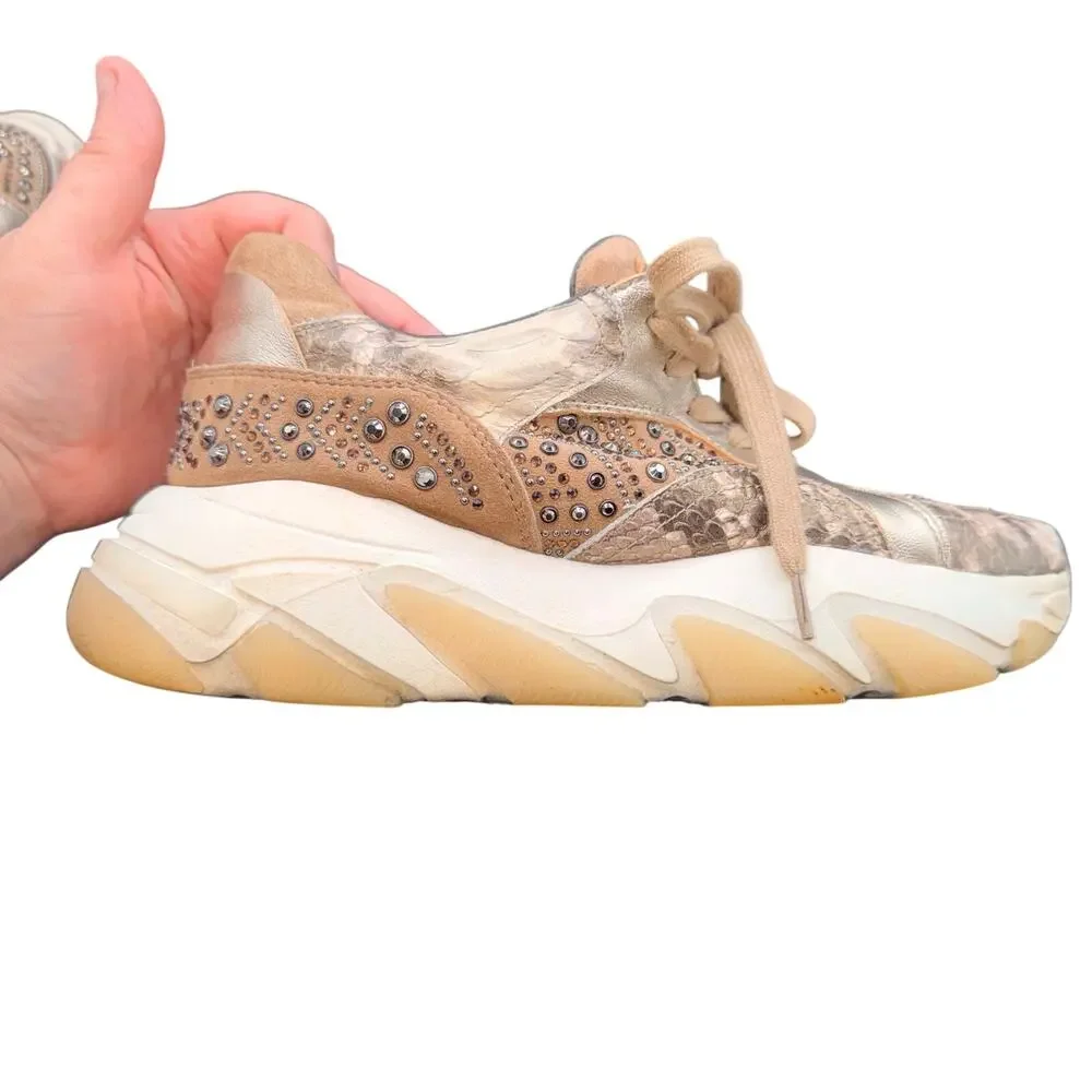 Vince Camuto Tonnidie Sneakers Womens 9 Studded Platform Leather Shoes